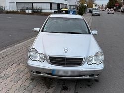 Grau Gebraucht 2004 Mercedes C200 Cabrio | 2.000 €