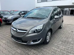 Grau Gebraucht 2016 Opel Meriva Innovation Van / Kleinbus | 10.495 € (Fairer Preis)