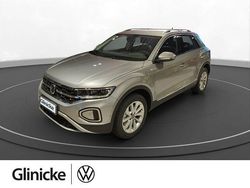 Pyritsilber metallic Gebraucht 2024 VW T-Roc Style SUV | 27.570 € (Etwas zu teuer)