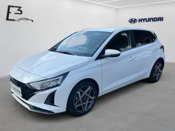 Weiß Gebraucht 2024 Hyundai i20 Turbo Limousine | 21.990 €