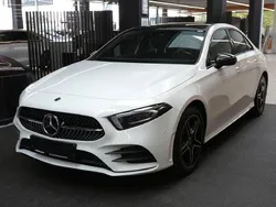 Polarweiss Gebraucht 2022 Mercedes A250 AMG Limousine | 30.470 € (Fairer Preis)