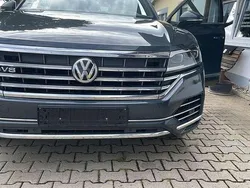 Grau Gebraucht 2019 VW Touareg SUV | 32.500 €