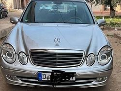 Silber Gebraucht 2003 Mercedes E270 Avantgarde Limousine | 2.299 € (Guter Preis)