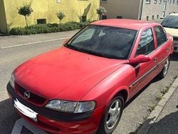 Rot Gebraucht 1999 Opel Vectra Limousine | 999 € (Superpreis)