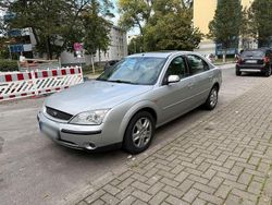 Silber Gebraucht 2001 Ford Mondeo Ghia Limousine | 1.899 € (Fairer Preis)