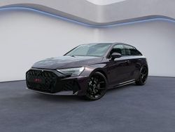 Violett Neu 2025 Audi RS3 Sportback Sport Kleinwagen | 77.990 € (Teuer)