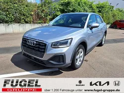Florettsilber metallic Gebraucht 2023 Audi Q2 Comfort SUV | 21.999 € (Superpreis)