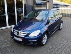 Blau Gebraucht 2011 Mercedes B180 Van / Kleinbus | 6.000 € (Guter Preis)