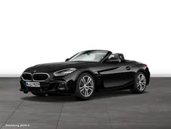 Black sapphire metallic Gebraucht 2024 BMW Z4 M Sport Cabrio | 46.344 € (Etwas zu teuer)