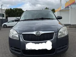 Grau Gebraucht 2009 Skoda Fabia Kombi | 2.499 € (Fairer Preis)
