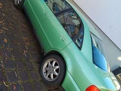 Grün Gebraucht 1997 Audi A4 Limousine | 1.450 € (Guter Preis)