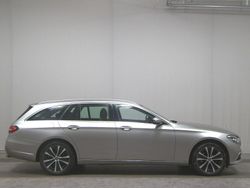 Grau Gebraucht 2022 Mercedes E300 Exclusive Kombi | 28.480 € (Superpreis)
