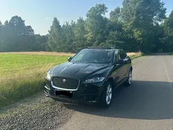 Schwarz Gebraucht 2017 Jaguar F-Pace Prestige SUV | 18.900 € (Fairer Preis)