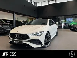 Weiss Gebraucht 2025 Mercedes CLA200 AMG Coupé | 47.400 €