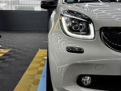 Grau Gebraucht 2019 Smart Roadster Cabrio | 21.500 €