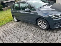 Grau Gebraucht 2018 VW Golf VII Kombi | 12.500 € (Guter Preis)