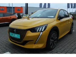 Gelb Gebraucht 2020 Peugeot e-208 GT Kleinwagen | 17.990 € (Fairer Preis)