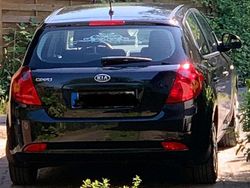 Schwarz Gebraucht 2009 Kia Ceed Basis Kleinwagen | 5.000 € (Teuer)