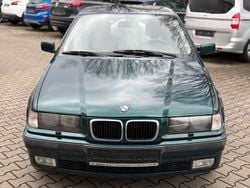 Grün Gebraucht 1998 BMW 318 Compact Kleinwagen | 6.990 € (Etwas zu teuer)