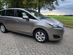 Gold Gebraucht 2016 Peugeot 5008 Style Kombi | 7.500 € (Etwas zu teuer)