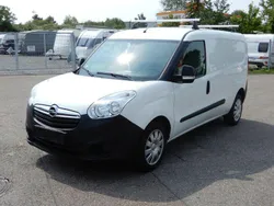 Weiß Gebraucht 2017 Opel Combo Van / Kleinbus | 5.750 € (Fairer Preis)