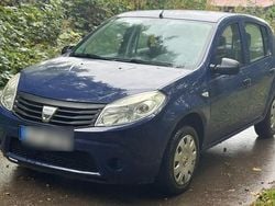 Blau Gebraucht 2009 Dacia Sandero Kleinwagen | 850 € (Guter Preis)