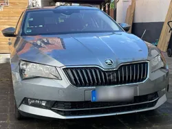 Silber Gebraucht 2017 Skoda Superb Kombi | 12.200 € (Fairer Preis)