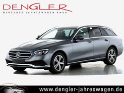 Grau Gebraucht 2022 Mercedes E220 Avantgarde Limousine | 33.990 € (Guter Preis)