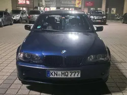 Blau Gebraucht 2004 BMW 116 Kleinwagen | 2.200 € (Etwas zu teuer)