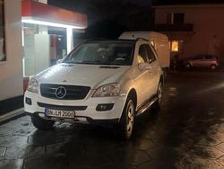 Weiß Gebraucht 2005 Mercedes ML320 AMG SUV | 6.500 €