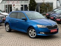 Blau Gebraucht 2018 Skoda Fabia Ambition Kleinwagen | 10.400 € (Guter Preis)