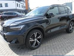 Schwarz Gebraucht 2024 Volvo XC40 Plus SUV | 37.665 € (Fairer Preis)