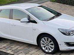 Weiß Gebraucht 2014 Opel Astra Energy Kombi | 5.500 € (Fairer Preis)