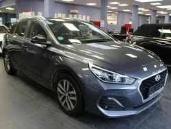 Grau Gebraucht 2020 Hyundai i30 Select Kombi | 13.980 € (Fairer Preis)