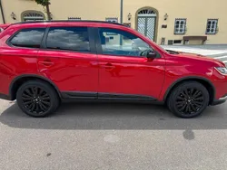 Rot Gebraucht 2020 Mitsubishi Outlander Plus SUV | 23.100 € (Fairer Preis)