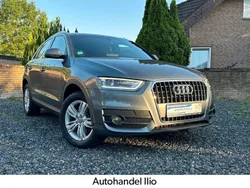 Grau Gebraucht 2011 Audi Q3 Sport SUV | 10.450 € (Fairer Preis)