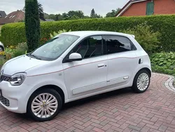 Weiß Gebraucht 2021 Renault Twingo Vibes Kleinwagen | 10.950 € (Superpreis)
