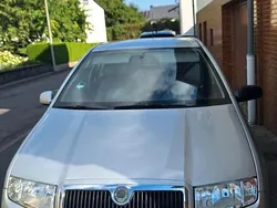 Silber Gebraucht 2000 Skoda Fabia Kombi | 600 € (Guter Preis)