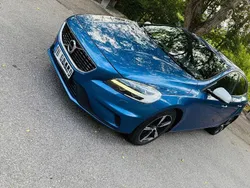 Blau Gebraucht 2017 Volvo V40 R-Design Kombi | 13.999 € (Fairer Preis)