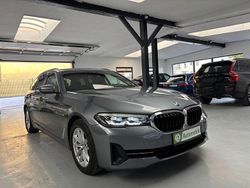 Blau Gebraucht 2020 BMW 520 Performance Kombi | 25.199 € (Fairer Preis)