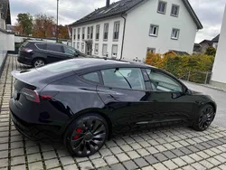 Schwarz Gebraucht 2022 Tesla Model 3 Performance Limousine | 37.300 € (Teuer)