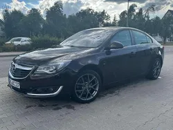 Braun Gebraucht 2016 Opel Insignia Business Limousine | 9.900 € (Teuer)