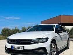 Weiß Gebraucht 2020 VW Passat R-line Kombi | 18.600 € (Fairer Preis)