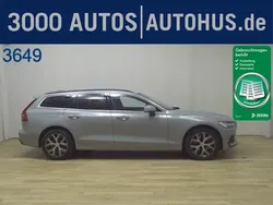 Crystal white (weiß) Gebraucht 2023 Volvo V60 Plus Kombi | 55.990 €