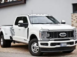 Weiß Gebraucht 2023 Ford F350 Limousine | 85.500 €