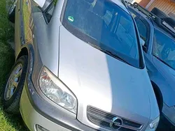 Silber Gebraucht 2003 Opel Zafira Van / Kleinbus | 1.499 € (Fairer Preis)