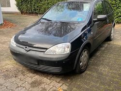 Schwarz Gebraucht 2001 Opel Corsa Kleinwagen | 950 €