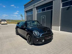 Schwarz Gebraucht 2011 Mini Cooper Cabriolet Cabrio | 11.900 € (Fairer Preis)