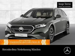 Grau Gebraucht 2024 Mercedes E220 Avantgarde Limousine | 48.980 € (Guter Preis)