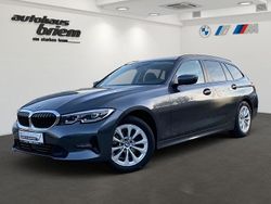 Mineralgrau Gebraucht 2020 BMW 320 Advantage Kombi | 24.900 € (Fairer Preis)